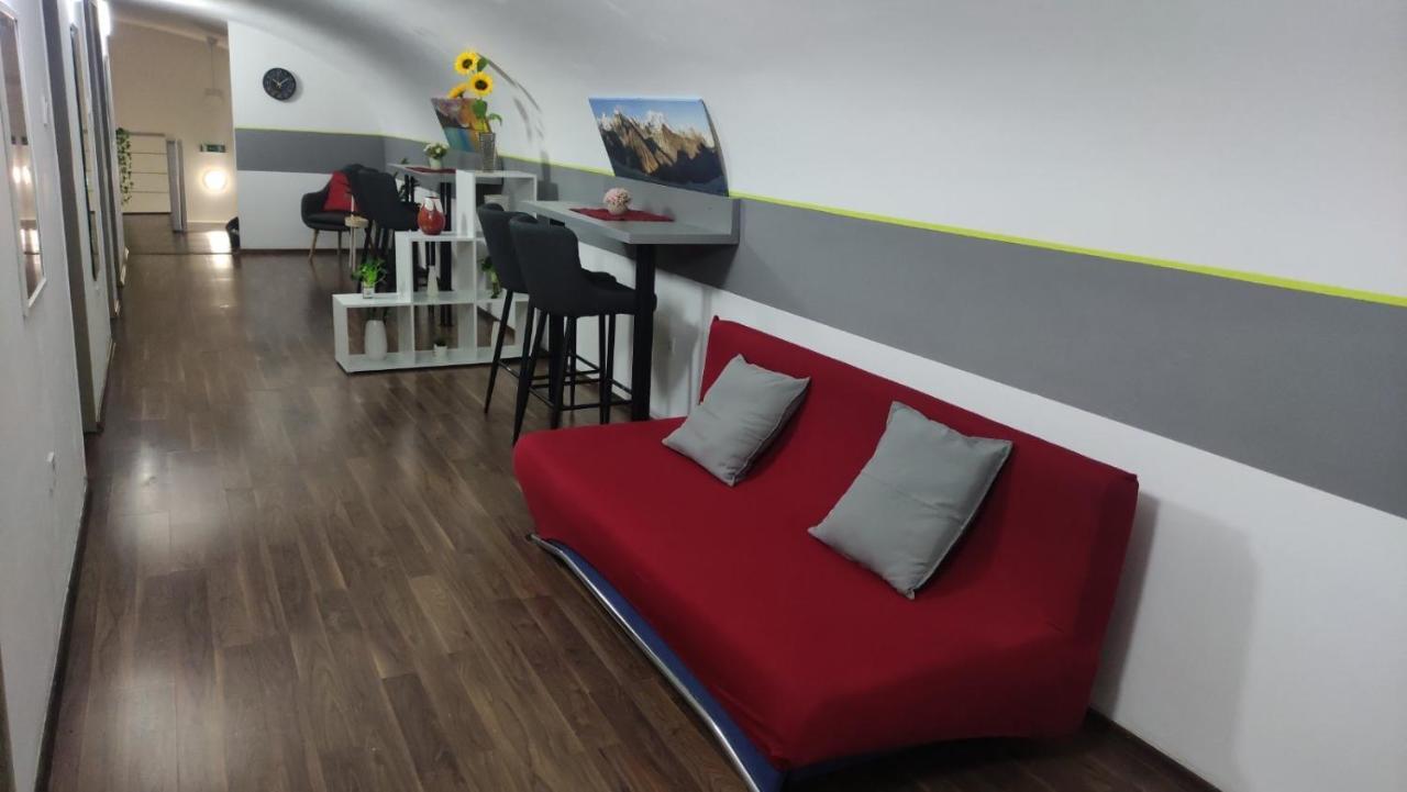 Eiffel-T45 Five Bedroom Central Apartment Budapest Exterior photo