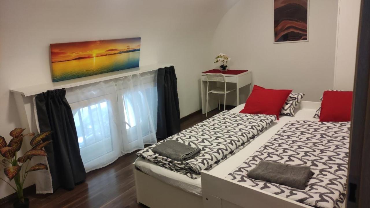 Eiffel-T45 Five Bedroom Central Apartment Budapest Exterior photo